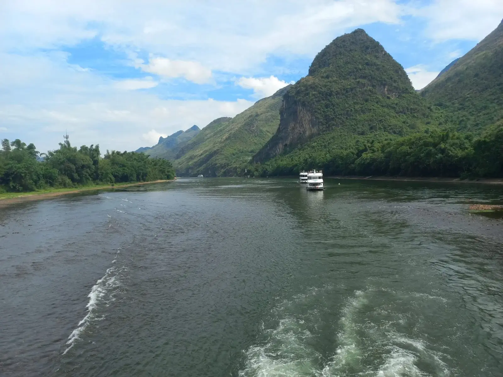 Li River and karst mountains in Guilin