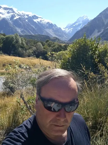 Lucian, international tour guide in Mount Cook New Zeeland